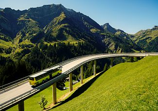 Wanderbusse in Warth-Schröcken.