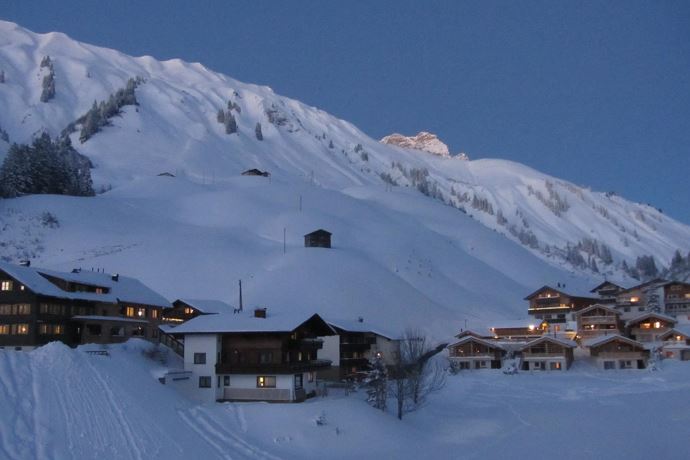 Blick aus dem Fenster im Winter