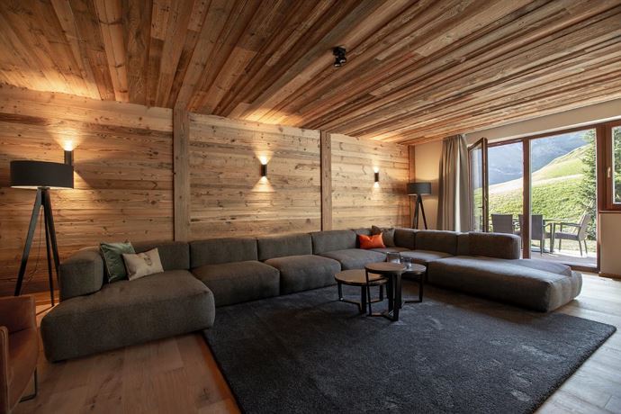 AlpenParks Arlberg Apartment Couch