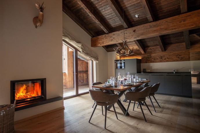 AlpenParks Arlberg Apartment Wohnbereich